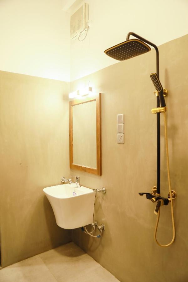 Gold Bubble Hotel Ахангама Екстериор снимка